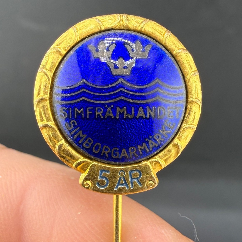Vintage Swedish Swimming Federation Stick Pin Gold Tone Enamel Blue Sports